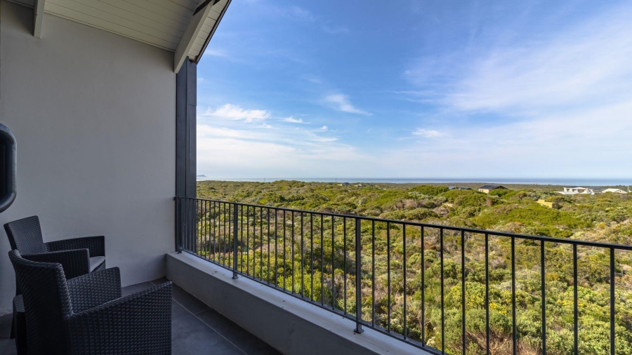 4 Bedroom Property for Sale in Romansbaai Estate Western Cape